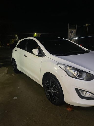 HYUNDAI I30 GDI photo