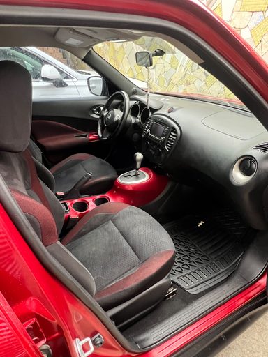 Nissan Juke photo