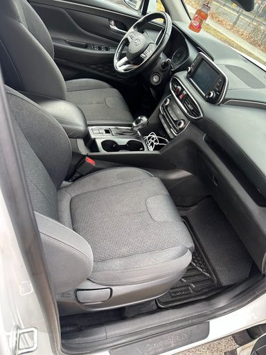 Hyundai Santa Fe photo